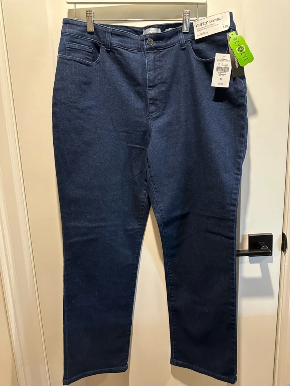 Northern Reflections Relaxed Jeans — Dark Wash Blue - Picture 4 of 8